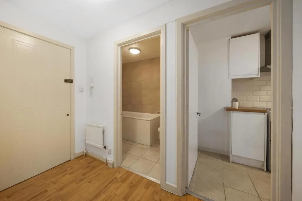 Cosy I Bed Apartment Bermondsey Street London Bridge Tower Bridge - Great Location Excellent Transport Links 0*,  United Kingdom
